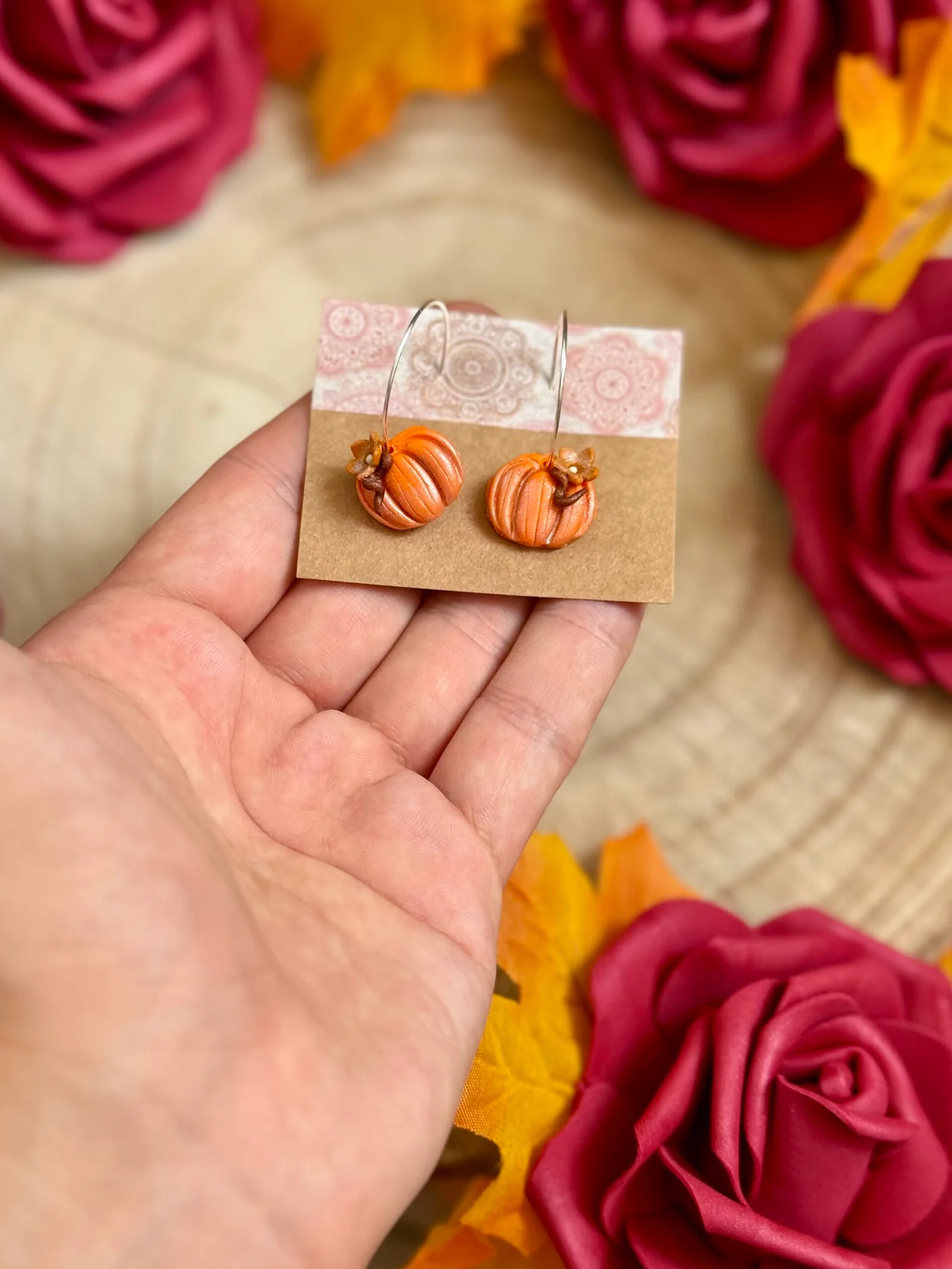 Pendientes aro con calabazas otoñales