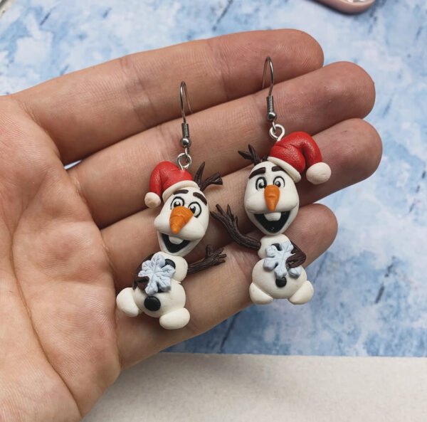 Pendientes navideños – Olaf con gorro de Navidad