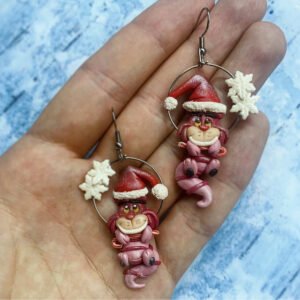 Pendientes navideños – Gato sonriente con gorro de Navidad en aro con copo de nieve