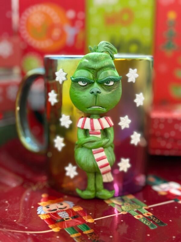 Taza artesanal del Grinch