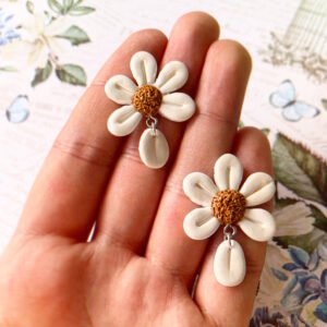 Pendientes florales con margaritas