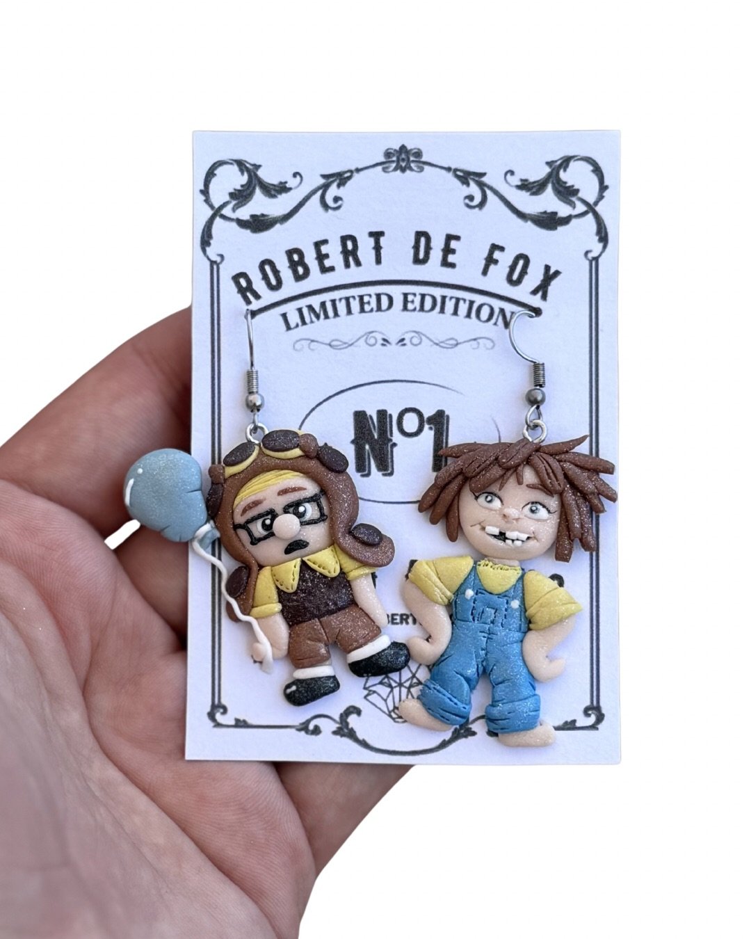 Pendientes pequeños aventureros con globo inspirados en Up